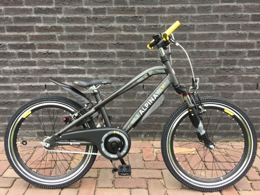 Alpina Trial 22 inch Space Black Matt - Alpina_Trial_22_Space_Black_Matt_01.jpg