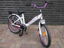 Alpina Girlpower 16 inch Snow White - Alpina_Girlpower_18_Snow_White_16_04.jpg