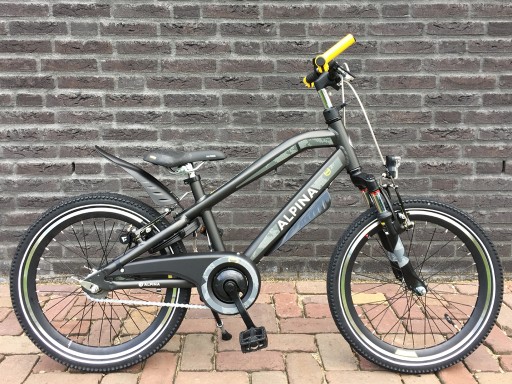 Alpina Trial 20 inch Space Black Matt - Alpina_Trial_20_Space_Black_Matt_1.jpg